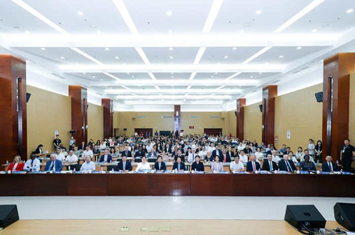 2025年“一带一路”职业技术教育学术年会在深圳召开